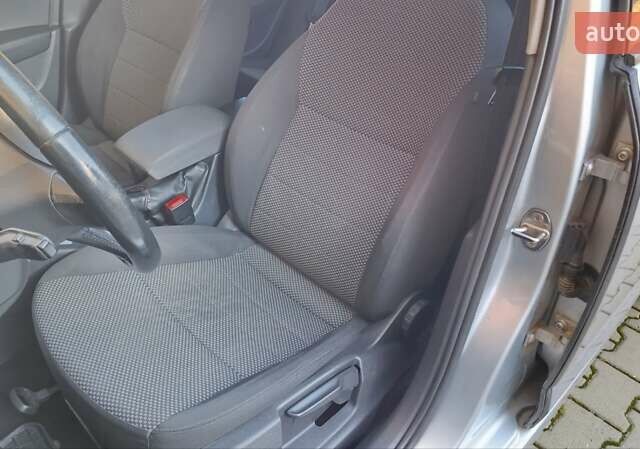 Серый Шкода Октавия, объемом двигателя 1.6 л и пробегом 290 тыс. км за 8900 $, фото 16 на Automoto.ua