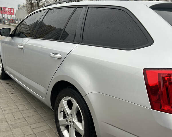 Серый Шкода Октавия, объемом двигателя 1.6 л и пробегом 207 тыс. км за 11000 $, фото 6 на Automoto.ua