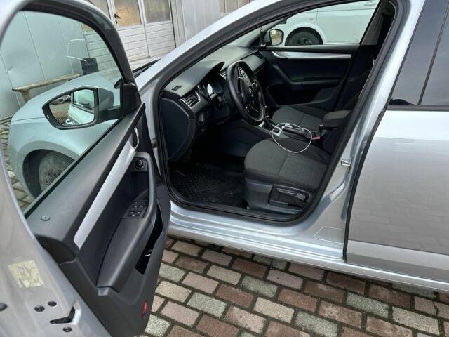 Серый Шкода Октавия, объемом двигателя 2 л и пробегом 300 тыс. км за 11200 $, фото 7 на Automoto.ua