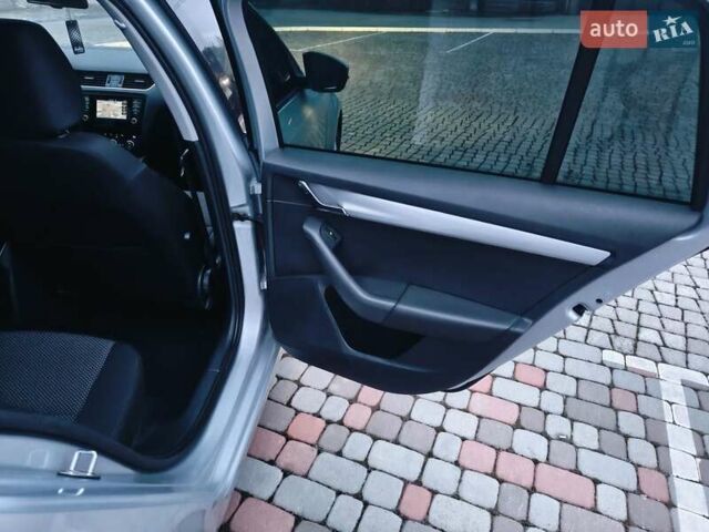 Сірий Шкода Октавія, об'ємом двигуна 1.6 л та пробігом 228 тис. км за 9199 $, фото 42 на Automoto.ua