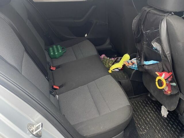 Серый Шкода Октавия, объемом двигателя 1.6 л и пробегом 270 тыс. км за 9000 $, фото 5 на Automoto.ua