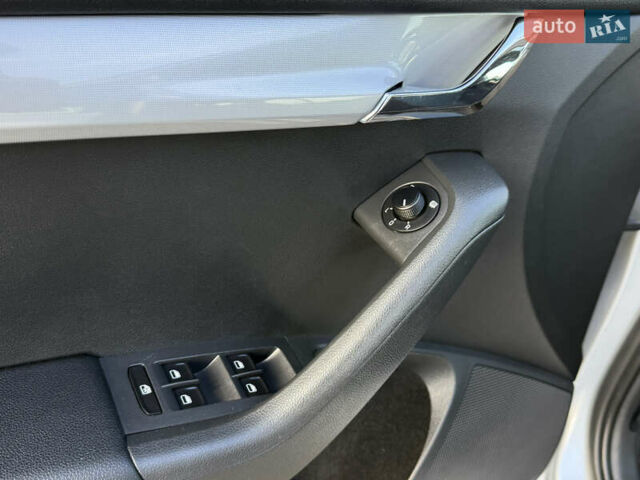 Сірий Шкода Октавія, об'ємом двигуна 1.6 л та пробігом 230 тис. км за 10999 $, фото 42 на Automoto.ua