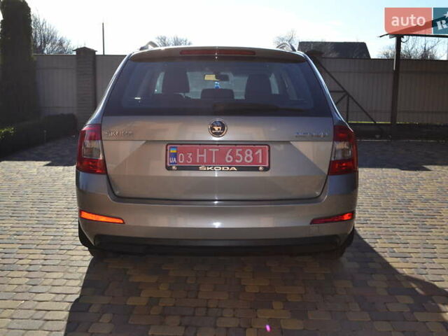 Серый Шкода Октавия, объемом двигателя 2 л и пробегом 228 тыс. км за 12500 $, фото 7 на Automoto.ua