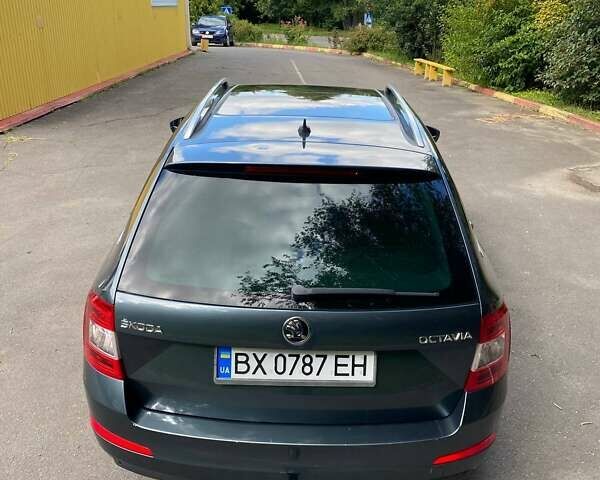 Шкода Октавия 2014 в Хмельницком на Automoto.ua Серый Шкода Октавия, объемом двигателя 1.6 л и пробегом 270 тыс. км за 11999 $, фото 33 на Automoto.ua