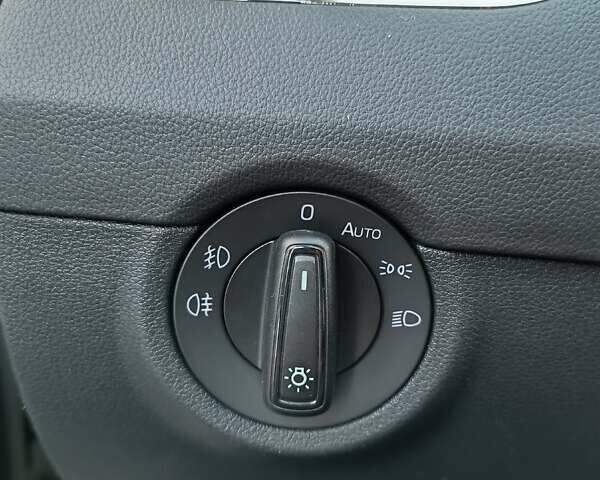 Серый Шкода Октавия, объемом двигателя 1.97 л и пробегом 268 тыс. км за 12599 $, фото 19 на Automoto.ua