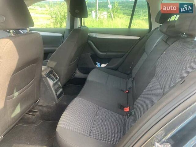 Серый Шкода Октавия, объемом двигателя 1.6 л и пробегом 228 тыс. км за 10500 $, фото 10 на Automoto.ua