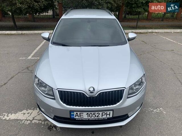 Серый Шкода Октавия, объемом двигателя 2 л и пробегом 293 тыс. км за 13100 $, фото 2 на Automoto.ua