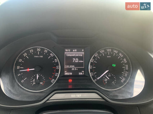 Сірий Шкода Октавія, об'ємом двигуна 1.6 л та пробігом 281 тис. км за 11000 $, фото 26 на Automoto.ua