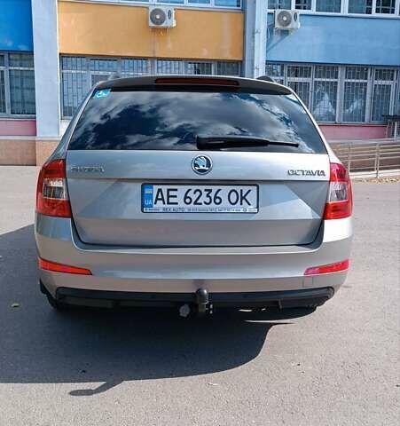 Серый Шкода Октавия, объемом двигателя 1.97 л и пробегом 328 тыс. км за 11400 $, фото 16 на Automoto.ua