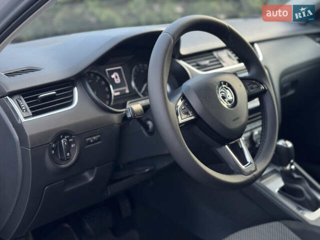 Сірий Шкода Октавія, об'ємом двигуна 1.6 л та пробігом 180 тис. км за 10399 $, фото 14 на Automoto.ua