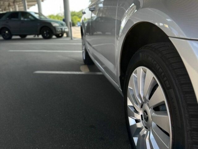 Серый Шкода Октавия, объемом двигателя 0 л и пробегом 180 тыс. км за 8500 $, фото 4 на Automoto.ua