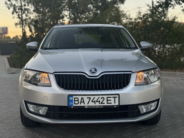 Серый Шкода Октавия, объемом двигателя 1.6 л и пробегом 180 тыс. км за 10299 $, фото 3 на Automoto.ua