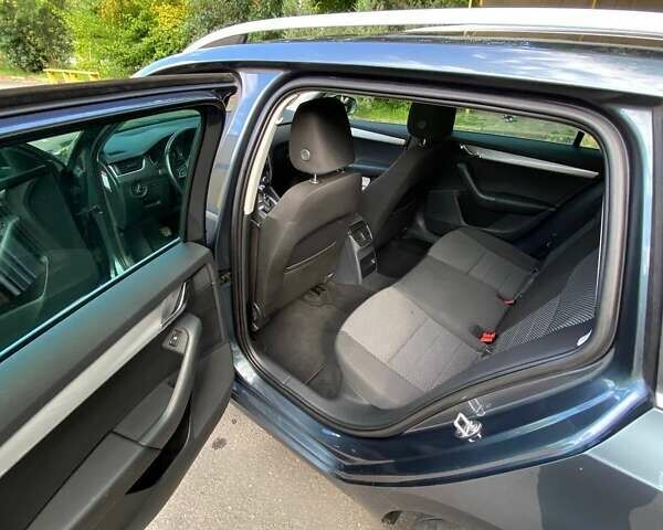 Шкода Октавия 2014 в Хмельницком на Automoto.ua Серый Шкода Октавия, объемом двигателя 1.6 л и пробегом 270 тыс. км за 11999 $, фото 46 на Automoto.ua