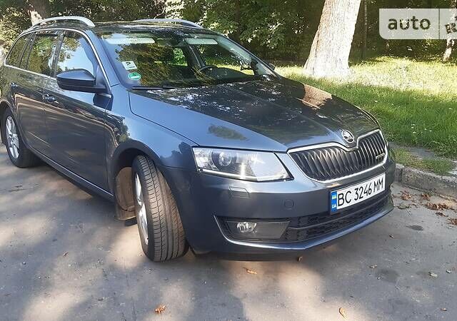 Шкода Октавия 2014 в Львове на Automoto.ua Серый Шкода Октавия, объемом двигателя 1.6 л и пробегом 294 тыс. км за 11499 $, фото 4 на Automoto.ua