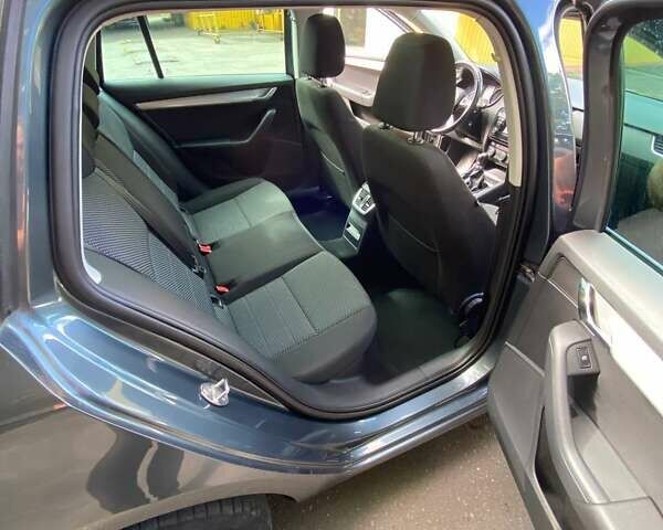 Шкода Октавия 2014 в Хмельницком на Automoto.ua Серый Шкода Октавия, объемом двигателя 1.6 л и пробегом 270 тыс. км за 11999 $, фото 45 на Automoto.ua