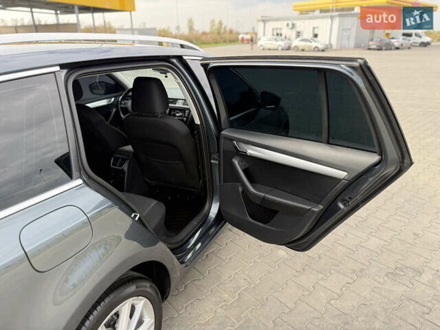 Серый Шкода Октавия, объемом двигателя 1.6 л и пробегом 158 тыс. км за 12500 $, фото 104 на Automoto.ua