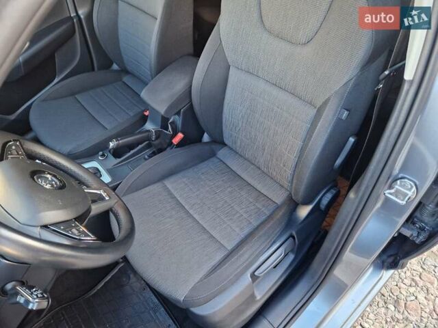 Серый Шкода Октавия, объемом двигателя 1.8 л и пробегом 235 тыс. км за 14500 $, фото 30 на Automoto.ua