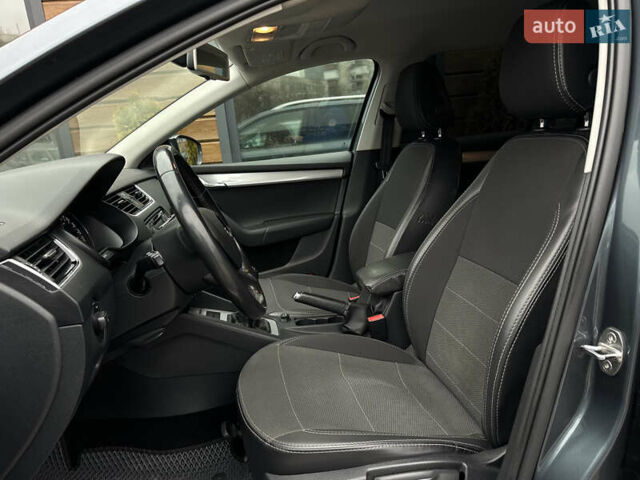 Сірий Шкода Октавія, об'ємом двигуна 1.6 л та пробігом 286 тис. км за 10999 $, фото 28 на Automoto.ua