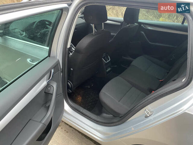 Сірий Шкода Октавія, об'ємом двигуна 1.6 л та пробігом 256 тис. км за 9300 $, фото 16 на Automoto.ua