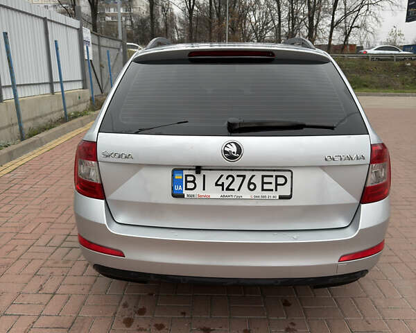 Серый Шкода Октавия, объемом двигателя 1.6 л и пробегом 270 тыс. км за 9300 $, фото 8 на Automoto.ua