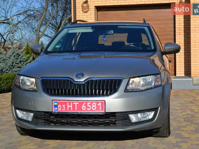 Серый Шкода Октавия, объемом двигателя 2 л и пробегом 228 тыс. км за 12500 $, фото 2 на Automoto.ua