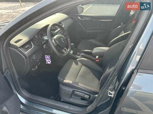 Шкода Октавия 2014 в Мукачеве на Automoto.ua Серый Шкода Октавия, объемом двигателя 1.97 л и пробегом 286 тыс. км за 14499 $, фото 13 на Automoto.ua
