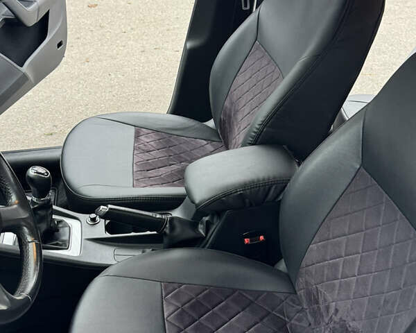 Сірий Шкода Октавія, об'ємом двигуна 1.6 л та пробігом 301 тис. км за 10700 $, фото 8 на Automoto.ua