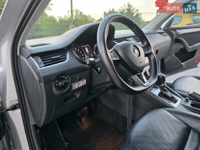 Серый Шкода Октавия, объемом двигателя 1.6 л и пробегом 330 тыс. км за 9900 $, фото 50 на Automoto.ua