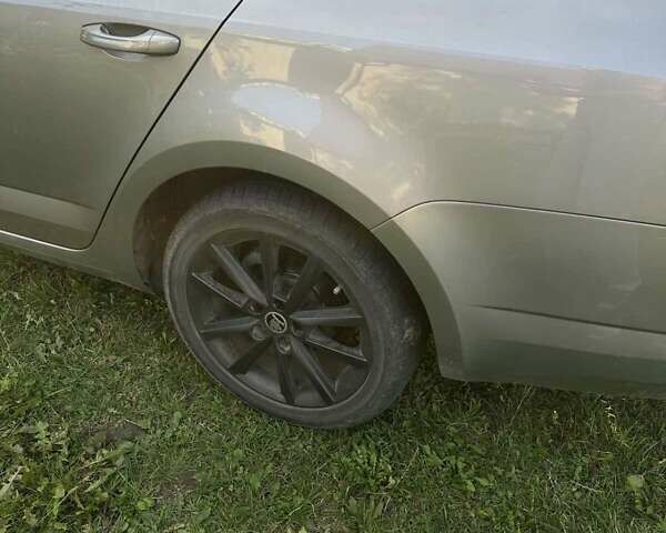 Серый Шкода Октавия, объемом двигателя 1.6 л и пробегом 330 тыс. км за 10200 $, фото 58 на Automoto.ua