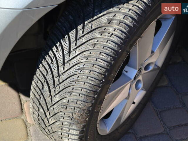 Серый Шкода Октавия, объемом двигателя 2 л и пробегом 228 тыс. км за 12500 $, фото 49 на Automoto.ua