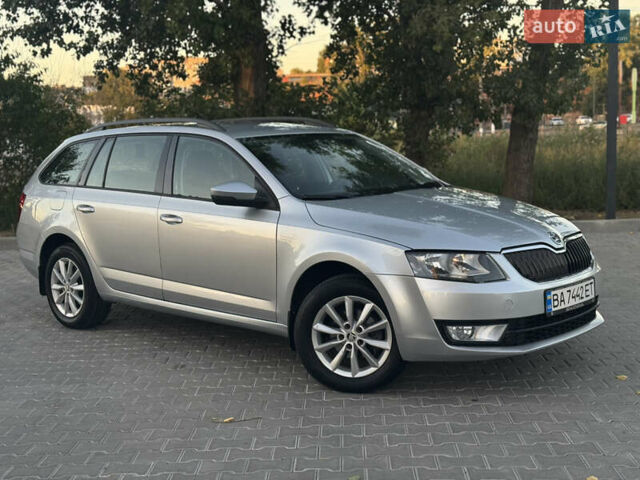 Серый Шкода Октавия, объемом двигателя 1.6 л и пробегом 281 тыс. км за 10499 $, фото 3 на Automoto.ua