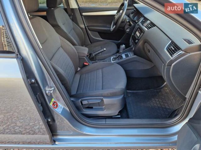 Серый Шкода Октавия, объемом двигателя 1.8 л и пробегом 235 тыс. км за 14500 $, фото 43 на Automoto.ua