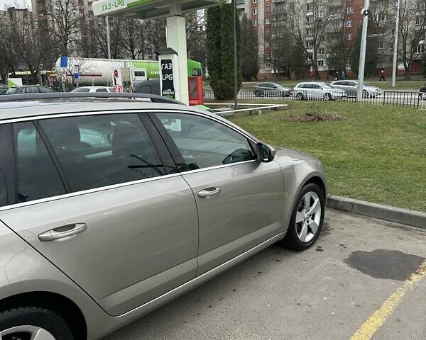 Сірий Шкода Октавія, об'ємом двигуна 1.6 л та пробігом 268 тис. км за 12200 $, фото 2 на Automoto.ua