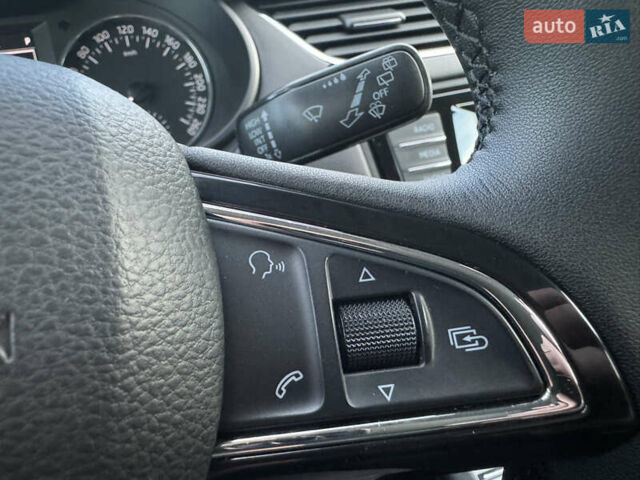 Сірий Шкода Октавія, об'ємом двигуна 1.6 л та пробігом 180 тис. км за 10399 $, фото 19 на Automoto.ua