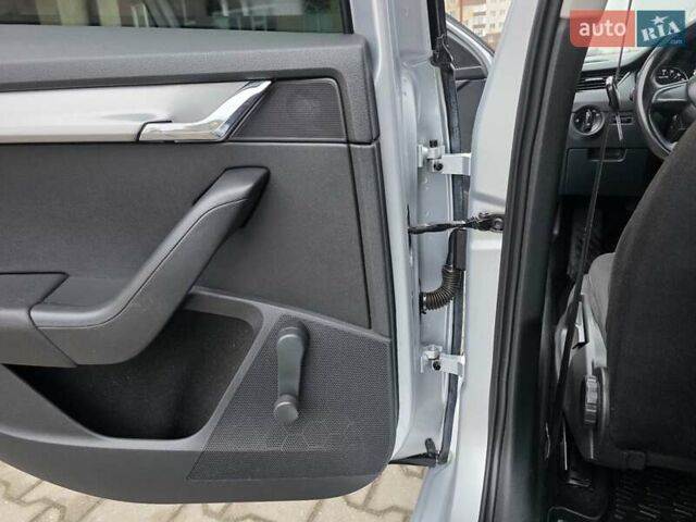 Сірий Шкода Октавія, об'ємом двигуна 1.6 л та пробігом 224 тис. км за 8999 $, фото 37 на Automoto.ua