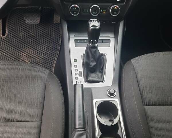 Сірий Шкода Октавія, об'ємом двигуна 1.97 л та пробігом 301 тис. км за 13300 $, фото 38 на Automoto.ua