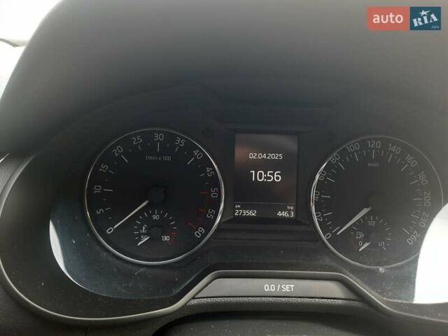 Серый Шкода Октавия, объемом двигателя 1.6 л и пробегом 278 тыс. км за 11000 $, фото 3 на Automoto.ua