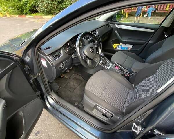 Шкода Октавия 2014 в Хмельницком на Automoto.ua Серый Шкода Октавия, объемом двигателя 1.6 л и пробегом 270 тыс. км за 11999 $, фото 44 на Automoto.ua