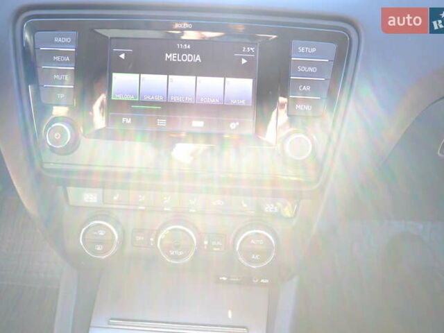 Серый Шкода Октавия, объемом двигателя 2 л и пробегом 228 тыс. км за 12500 $, фото 28 на Automoto.ua