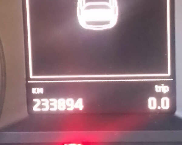 Сірий Шкода Октавія, об'ємом двигуна 1.6 л та пробігом 233 тис. км за 11000 $, фото 4 на Automoto.ua