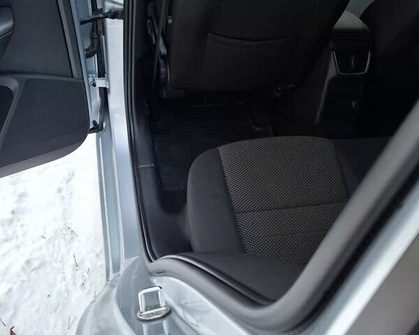 Серый Шкода Октавия, объемом двигателя 2 л и пробегом 316 тыс. км за 11700 $, фото 7 на Automoto.ua