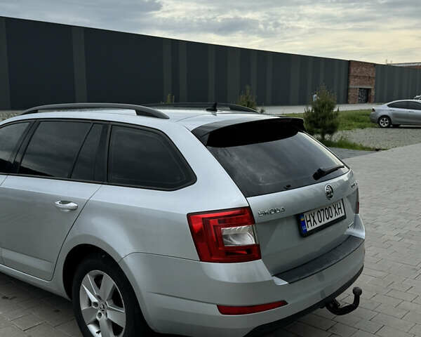 Шкода Октавия 2014 в Хмельницком на Automoto.ua Серый Шкода Октавия, объемом двигателя 1.6 л и пробегом 319 тыс. км за 9000 $, фото 5 на Automoto.ua