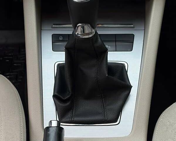 Сірий Шкода Октавія, об'ємом двигуна 1.97 л та пробігом 377 тис. км за 10500 $, фото 21 на Automoto.ua