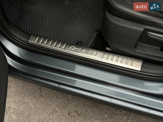 Сірий Шкода Октавія, об'ємом двигуна 1.6 л та пробігом 286 тис. км за 10999 $, фото 26 на Automoto.ua