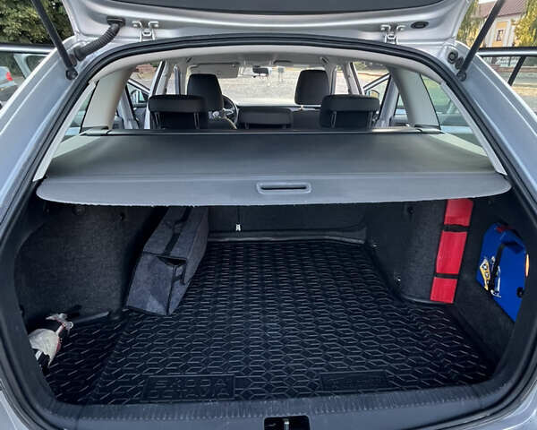 Серый Шкода Октавия, объемом двигателя 1.6 л и пробегом 370 тыс. км за 9200 $, фото 10 на Automoto.ua