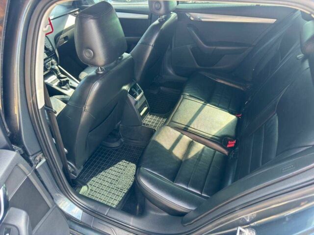 Серый Шкода Октавия, объемом двигателя 1.6 л и пробегом 286 тыс. км за 11500 $, фото 7 на Automoto.ua