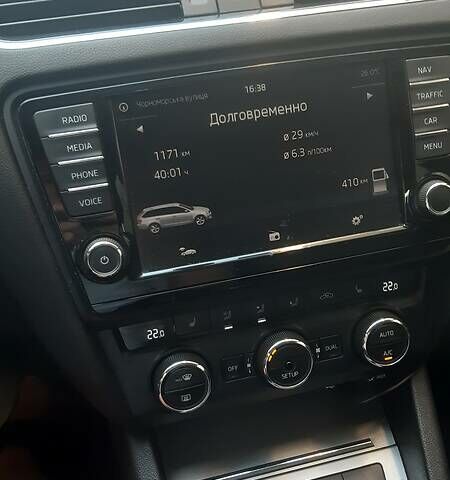 Шкода Октавия 2014 в Львове на Automoto.ua Серый Шкода Октавия, объемом двигателя 1.6 л и пробегом 294 тыс. км за 11499 $, фото 18 на Automoto.ua