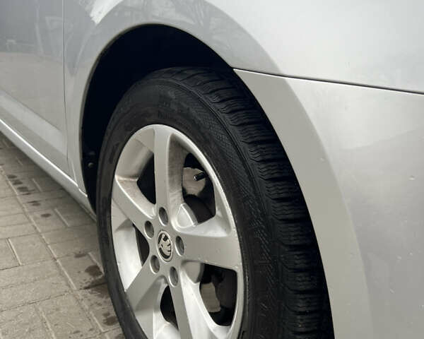 Серый Шкода Октавия, объемом двигателя 1.6 л и пробегом 207 тыс. км за 11000 $, фото 16 на Automoto.ua