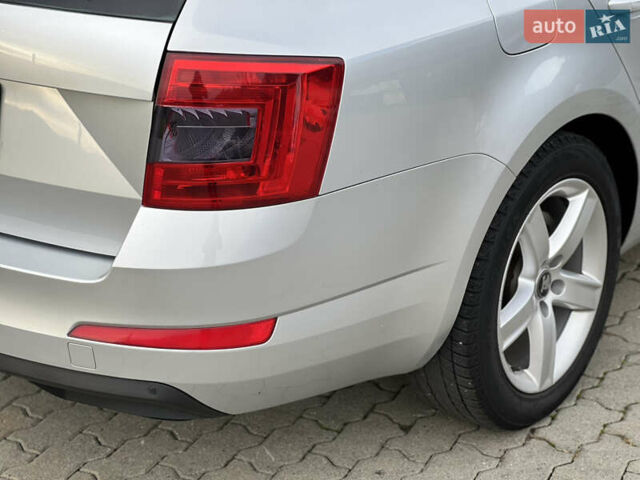 Серый Шкода Октавия, объемом двигателя 2 л и пробегом 303 тыс. км за 9200 $, фото 17 на Automoto.ua