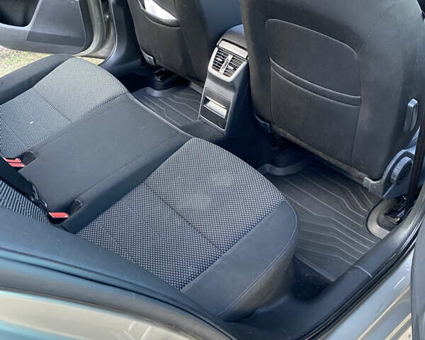 Серый Шкода Октавия, объемом двигателя 1.6 л и пробегом 330 тыс. км за 10300 $, фото 10 на Automoto.ua